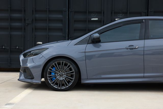 2016 Ford Focus 5dr Hatchback RS - 23057530 - 27