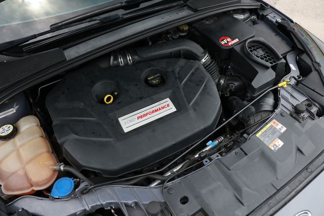 2016 Ford Focus 5dr Hatchback RS - 23057530 - 55
