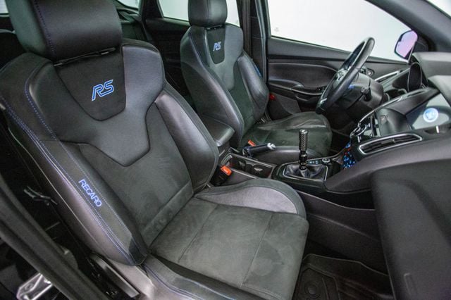 2016 Ford Focus 5dr Hatchback RS - 22978277 - 20