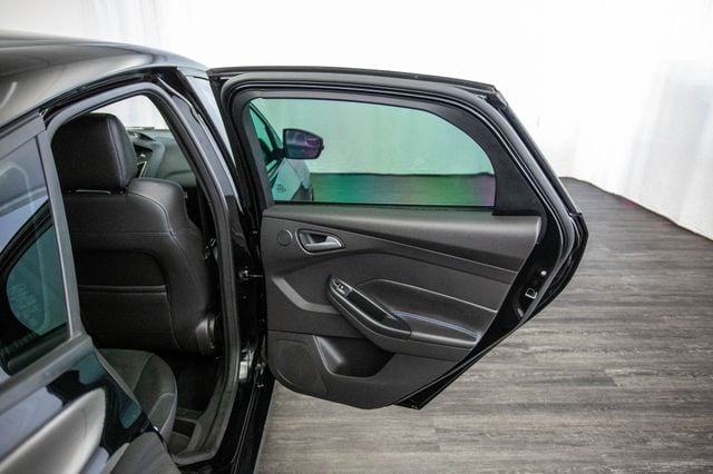 2016 Ford Focus 5dr Hatchback RS - 22978277 - 22