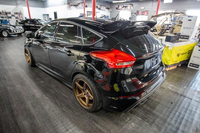 2016 Ford Focus 5dr Hatchback RS - 22978277 - 2