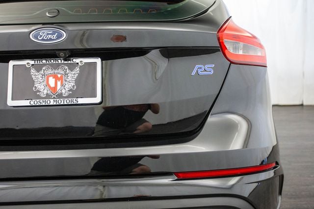 2016 Ford Focus 5dr Hatchback RS - 22978277 - 38