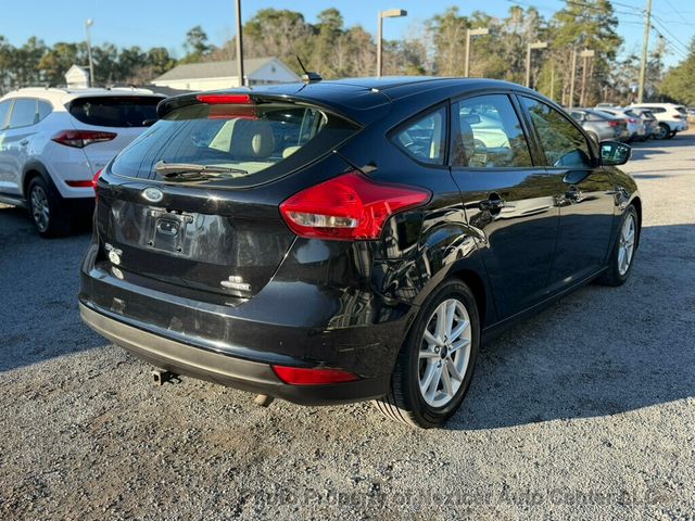 2016 Ford Focus 5dr Hatchback SE - 22976553 - 4