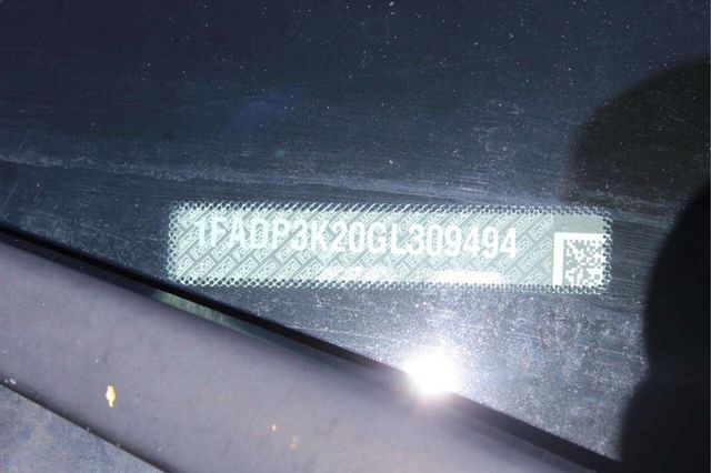 2016 Ford Focus 5dr Hatchback SE - 23010674 - 8