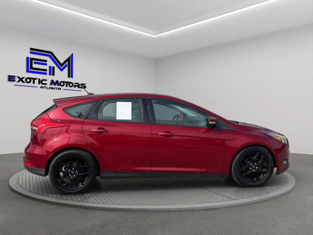 2016 Ford Focus 5dr Hatchback SE - 23054713 - 5