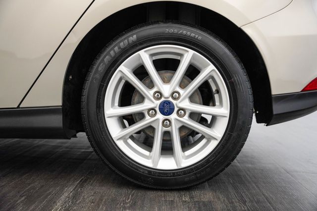 2016 Ford Focus 5dr Hatchback SE - 23059092 - 44