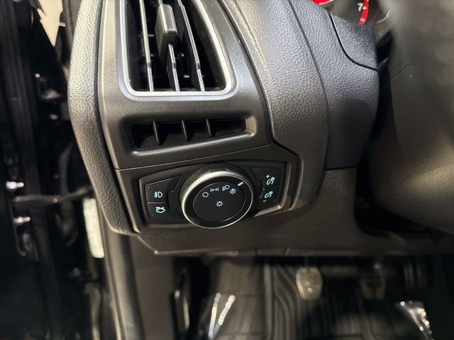 2016 Ford Focus 5dr Hatchback ST - 23004352 - 17