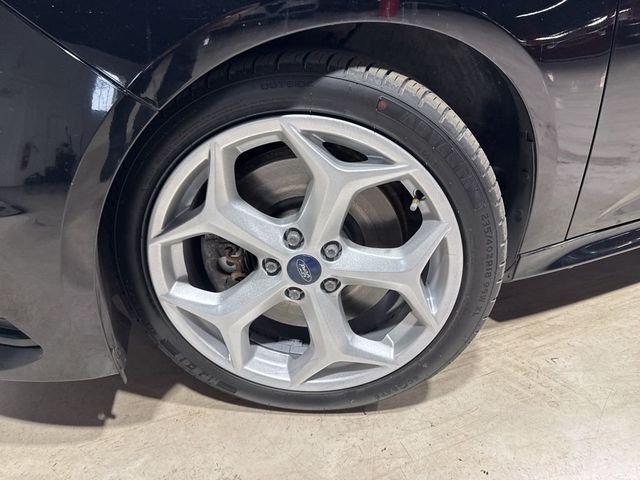 2016 Ford Focus 5dr Hatchback ST - 23004352 - 1