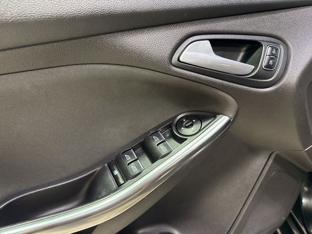 2016 Ford Focus 5dr Hatchback ST - 23004352 - 32