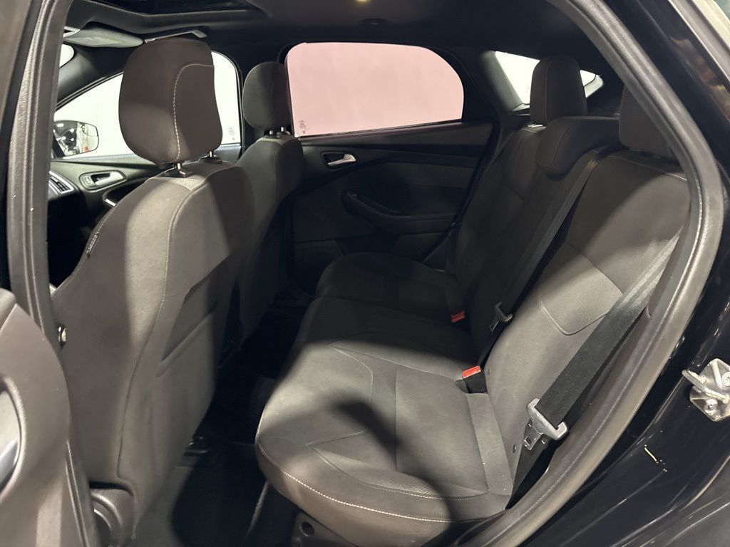 2016 Ford Focus 5dr Hatchback ST - 23004352 - 33