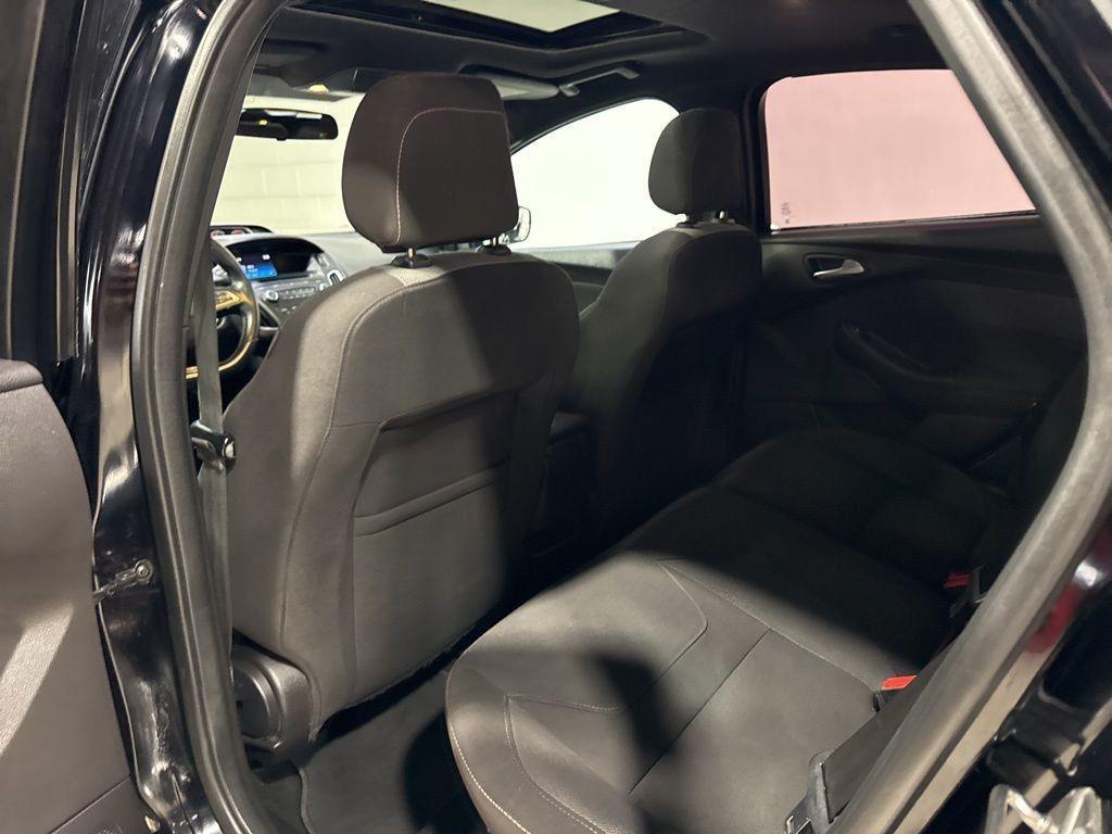 2016 Ford Focus 5dr Hatchback ST - 23004352 - 35