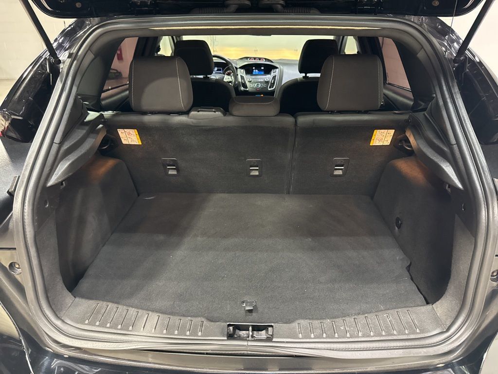 2016 Ford Focus 5dr Hatchback ST - 23004352 - 37