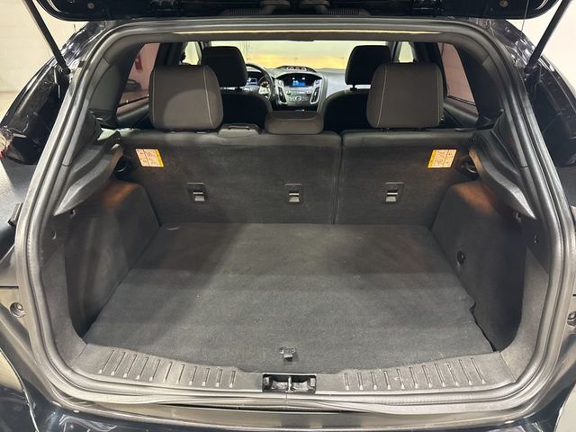 2016 Ford Focus 5dr Hatchback ST - 23004352 - 37