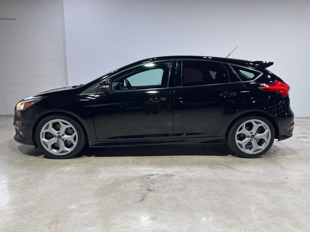 2016 Ford Focus 5dr Hatchback ST - 23004352 - 3