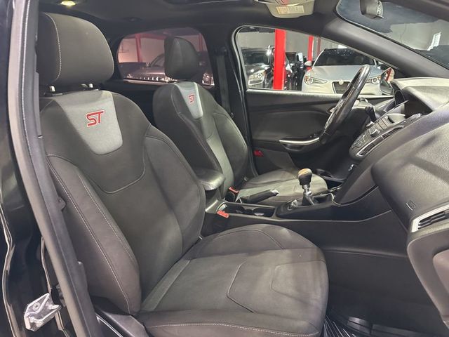 2016 Ford Focus 5dr Hatchback ST - 23004352 - 44