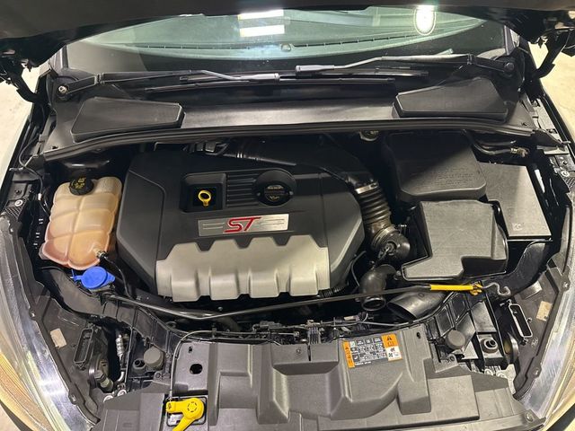 2016 Ford Focus 5dr Hatchback ST - 23004352 - 47