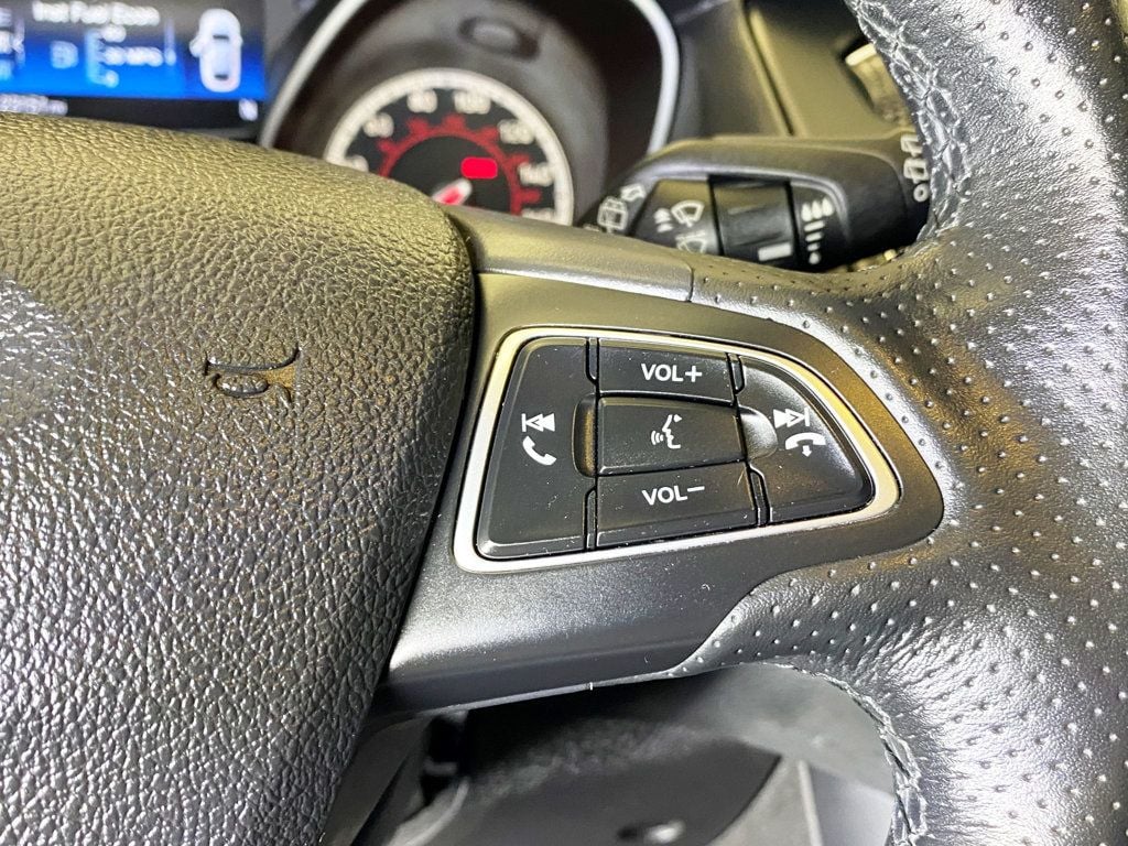 2016 Ford Focus ST photo 22