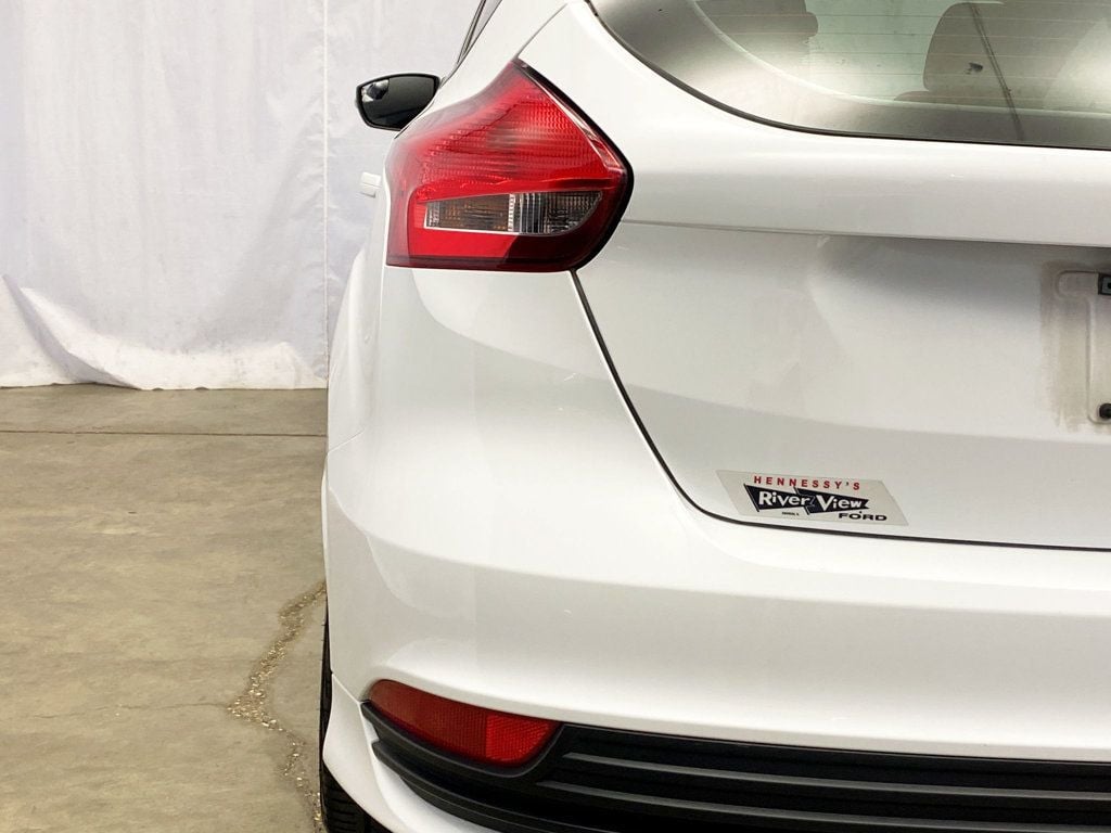 2016 Ford Focus ST photo 5