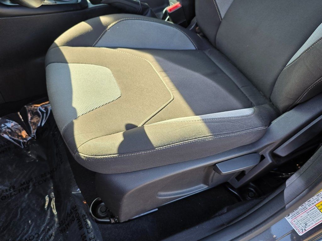 2016 Ford Focus 5dr Hatchback ST - 22940360 - 15