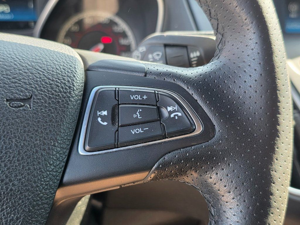 2016 Ford Focus 5dr Hatchback ST - 22940360 - 26