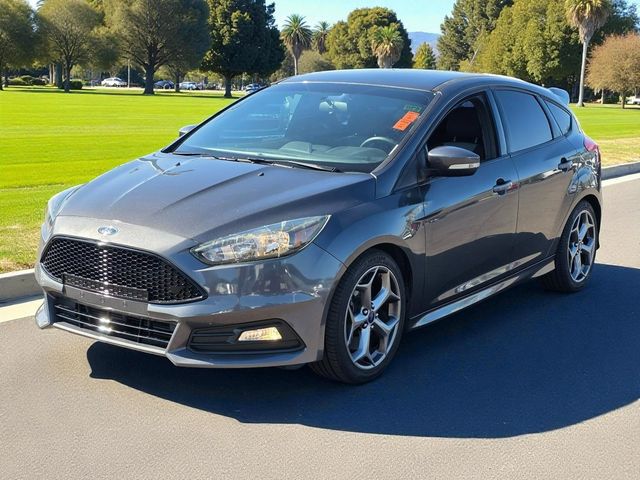 2016 Ford Focus 5dr Hatchback ST - 22940360 - 2