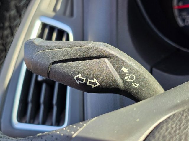 2016 Ford Focus 5dr Hatchback ST - 22940360 - 37