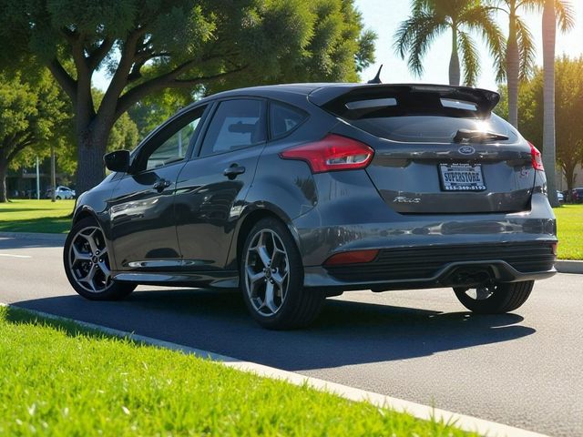 2016 Ford Focus 5dr Hatchback ST - 22940360 - 3