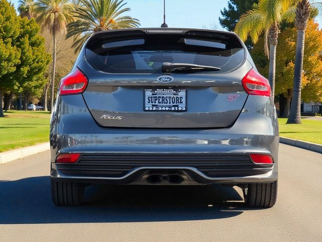 2016 Ford Focus 5dr Hatchback ST - 22940360 - 4