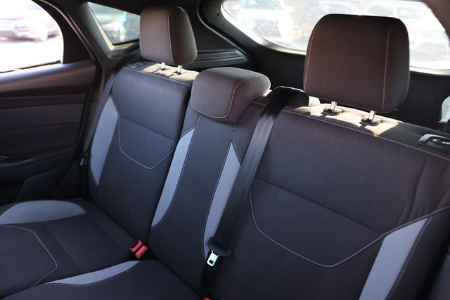 2016 Ford Focus 5dr Hatchback ST - 22976789 - 10