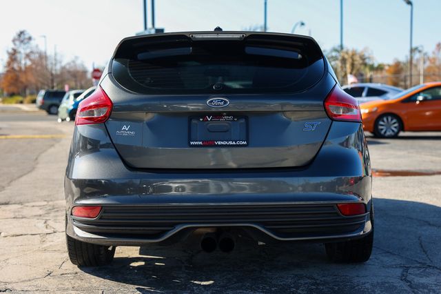 2016 Ford Focus 5dr Hatchback ST - 22976789 - 11