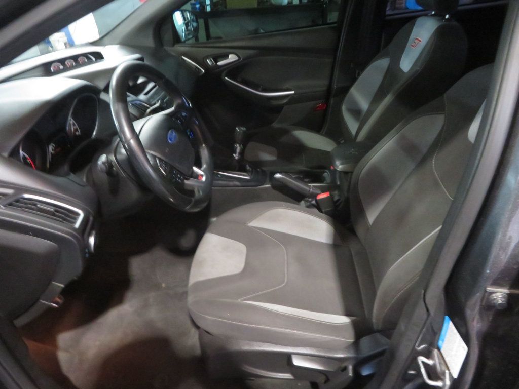 2016 Ford Focus FORD FOCUS ST AZ CAR  6SPEED MANUAL TRANSMISSION AZ CAR   - 23062679 - 16