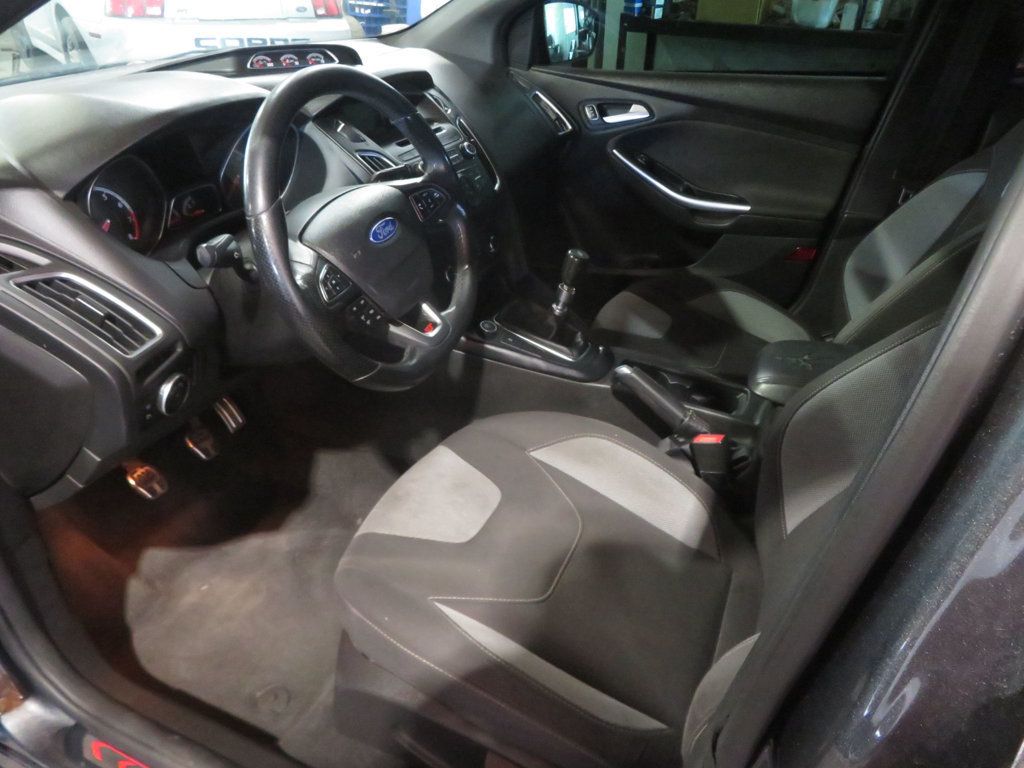 2016 Ford Focus FORD FOCUS ST AZ CAR  6SPEED MANUAL TRANSMISSION AZ CAR   - 23062679 - 17