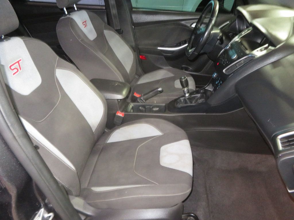 2016 Ford Focus FORD FOCUS ST AZ CAR  6SPEED MANUAL TRANSMISSION AZ CAR   - 23062679 - 31