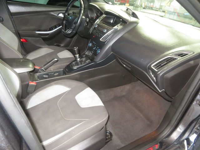 2016 Ford Focus FORD FOCUS ST AZ CAR  6SPEED MANUAL TRANSMISSION AZ CAR   - 23062679 - 32