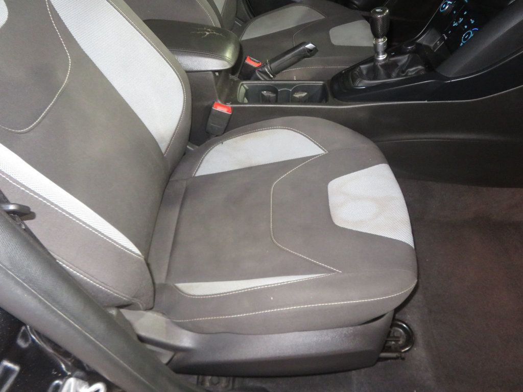 2016 Ford Focus FORD FOCUS ST AZ CAR  6SPEED MANUAL TRANSMISSION AZ CAR   - 23062679 - 33