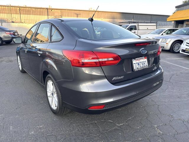 2016 Ford Focus SE 4dr Sedan - 23064567 - 9