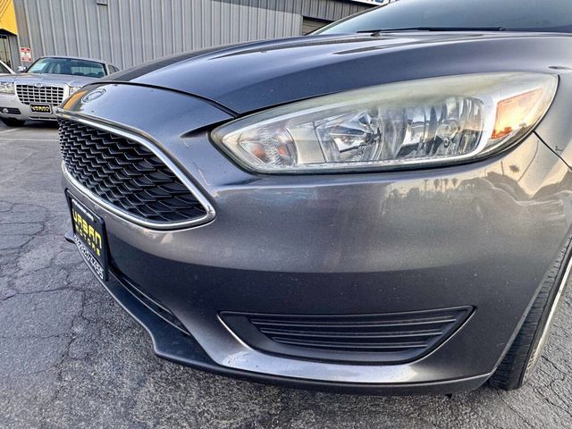 2016 Ford Focus SE 4dr Sedan - 23064567 - 25