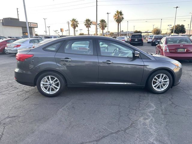 2016 Ford Focus SE 4dr Sedan - 23064567 - 6