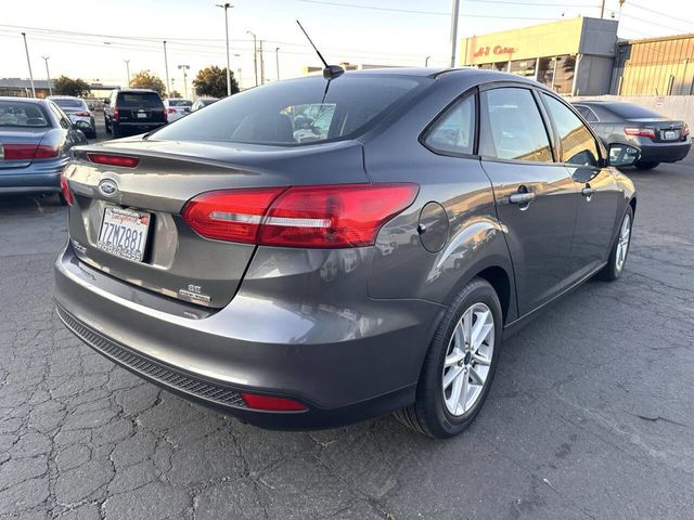 2016 Ford Focus SE 4dr Sedan - 23064567 - 7