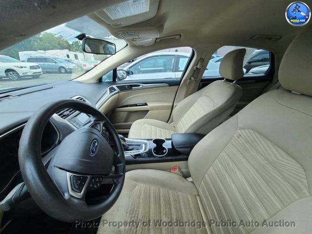 2016 Ford Fusion 4dr Sedan SE FWD - 23075581 - 8