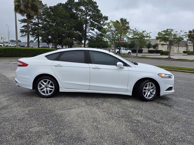 2016 Ford Fusion 4dr Sedan SE FWD - 23024643 - 29