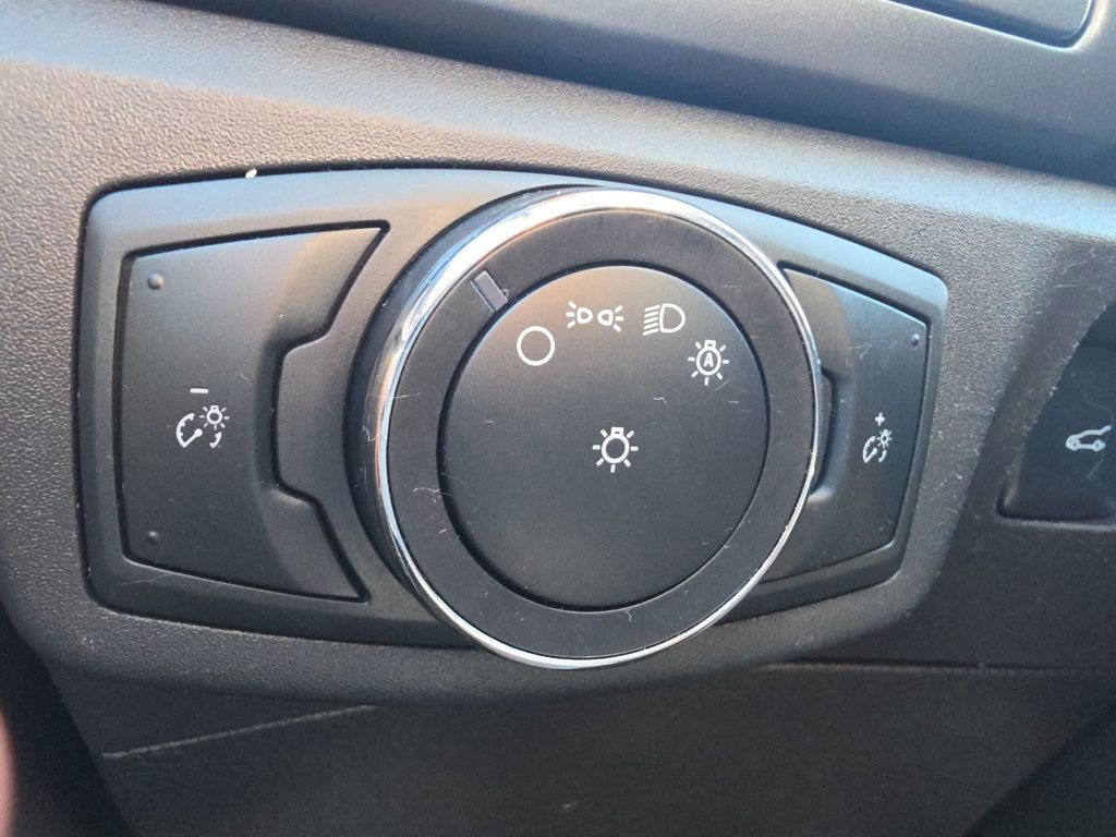 Ford Fusion photo 17
