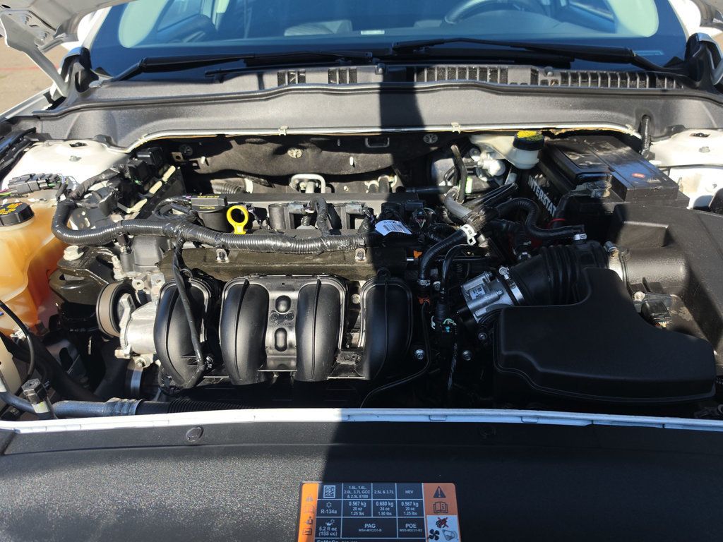 Ford Fusion photo 23