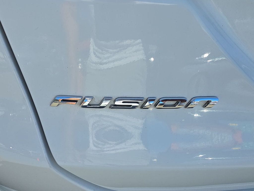 Ford Fusion photo 26