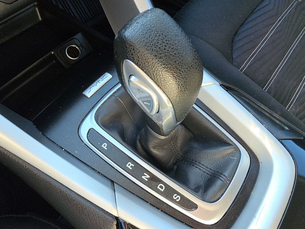 Ford Fusion photo 33