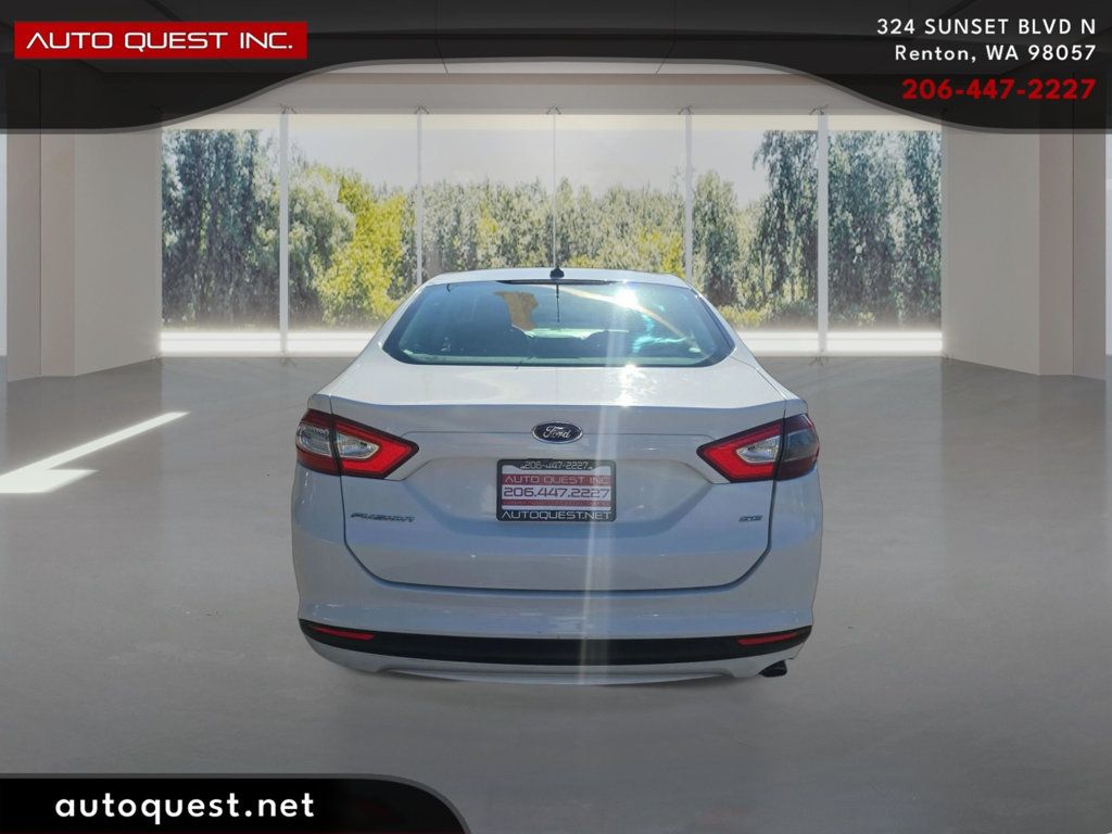 Ford Fusion photo 6
