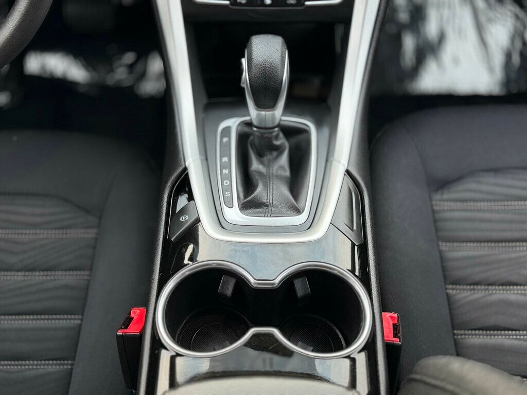 2016 Ford Fusion 4dr Sedan SE FWD - 22969040 - 23