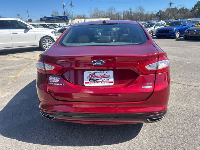 2016 Ford Fusion 4dr Sedan SE FWD - 22989447 - 4