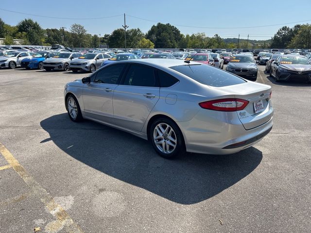 2016 Ford Fusion 4dr Sedan SE FWD - 23082725 - 5