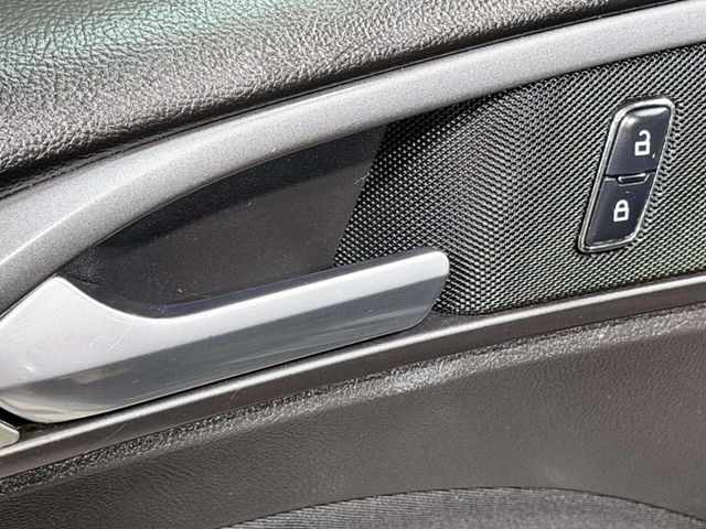 2016 Ford Fusion 4dr Sedan SE FWD - 22955571 - 12